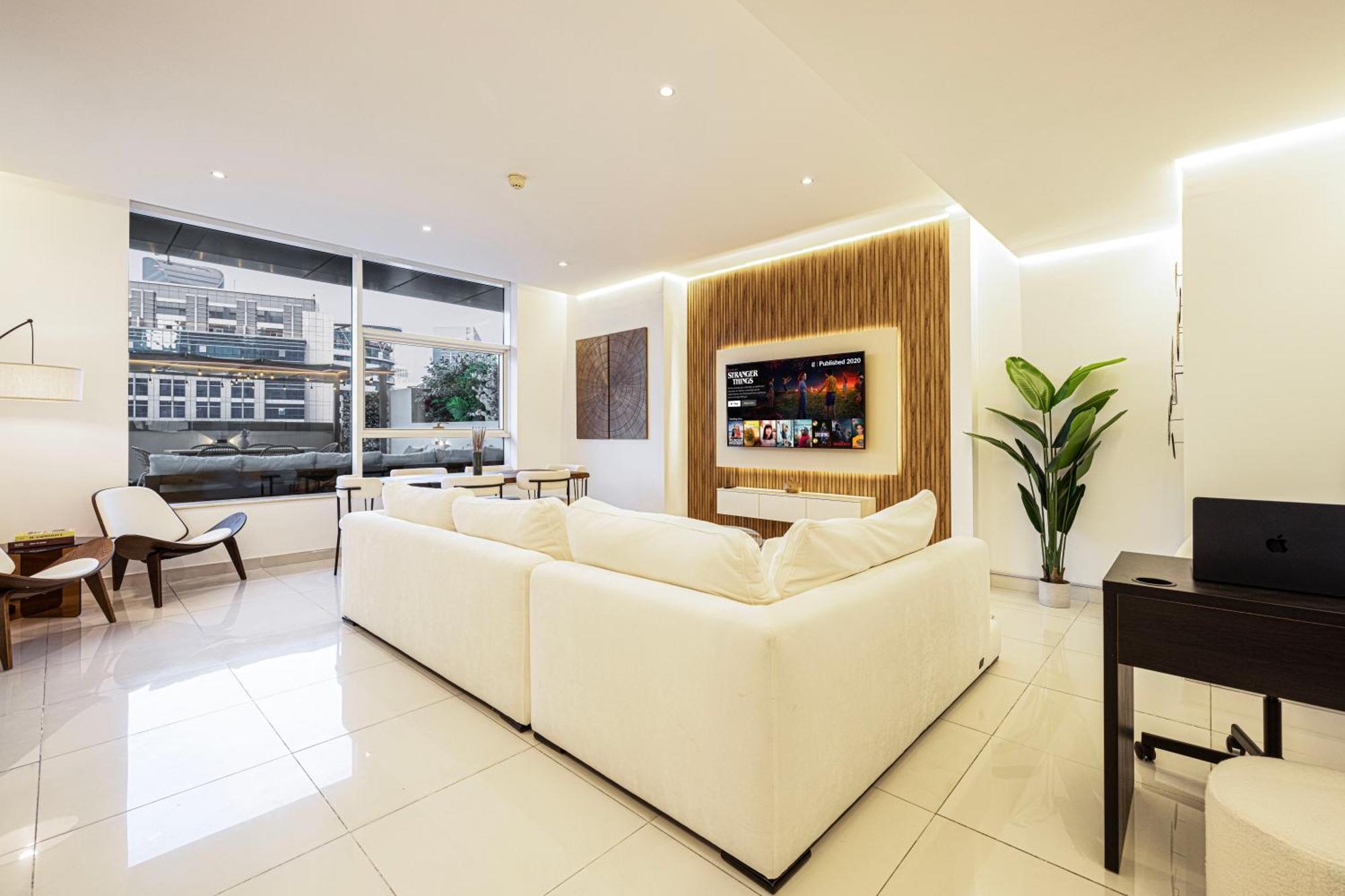 Next'House - Downtown Views Host Ostello Dubai Esterno foto