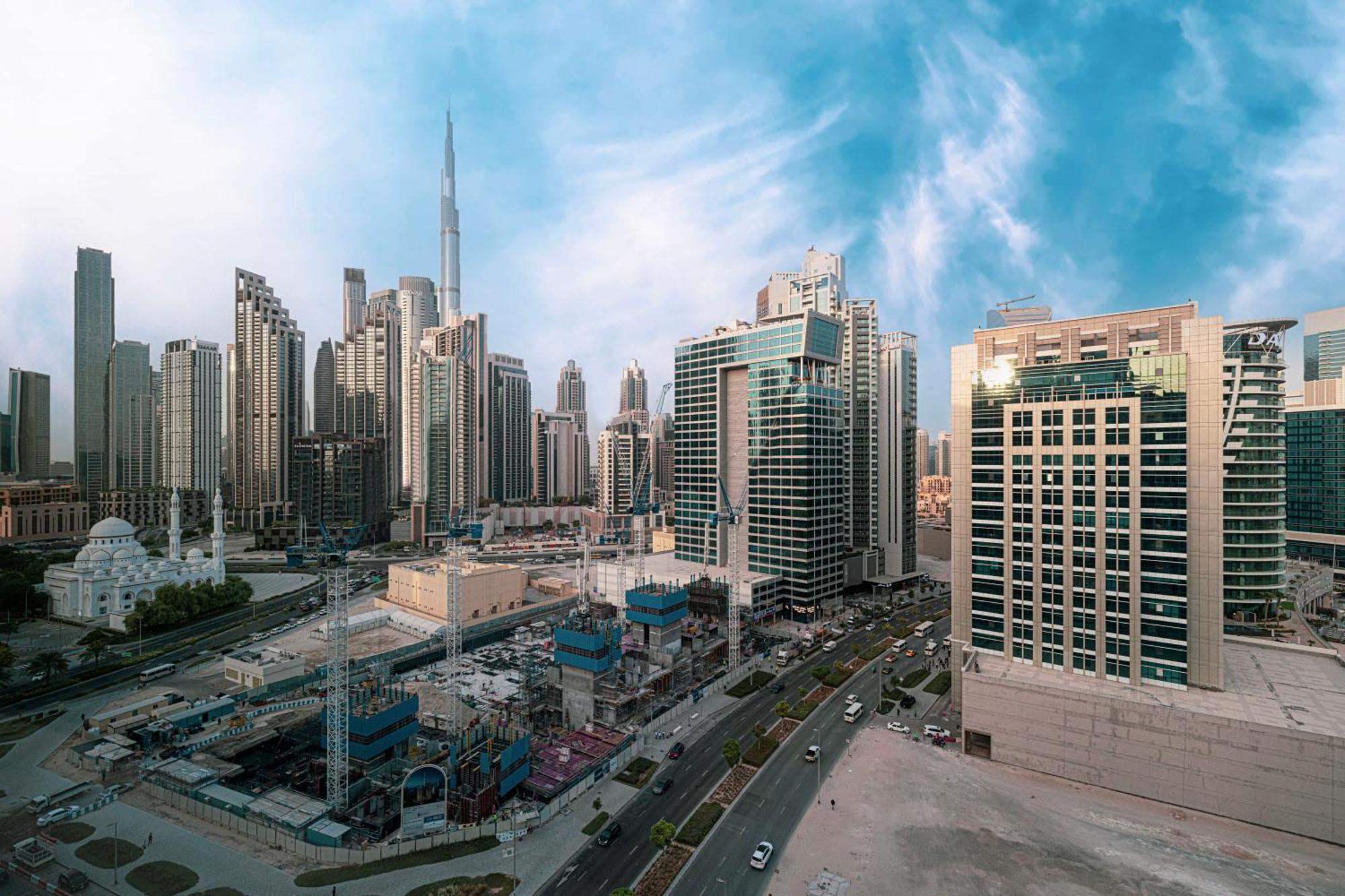 Next'House - Downtown Views Host Ostello Dubai Esterno foto